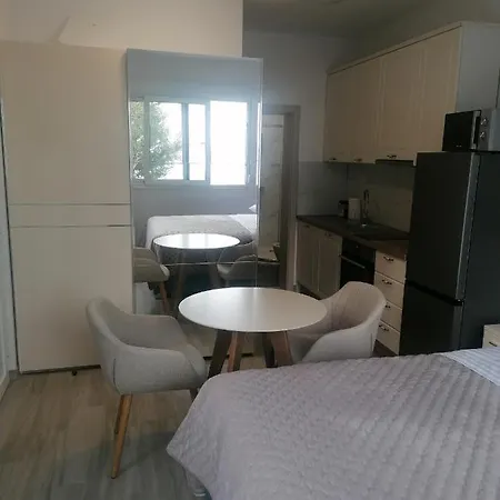 And Tomas Guest house