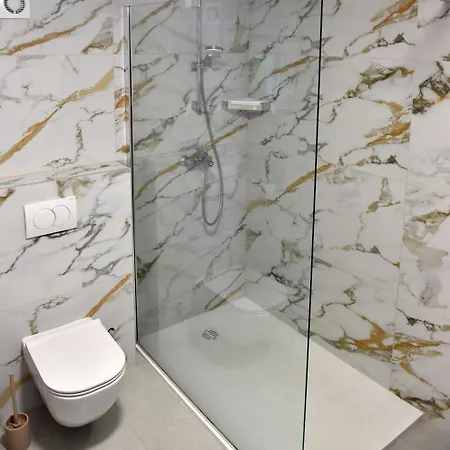 托马斯公寓及客房酒店 招待所