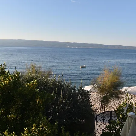 托马斯公寓及客房酒店 招待所