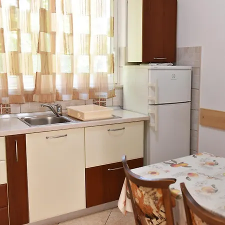 托马斯公寓及客房酒店 3*