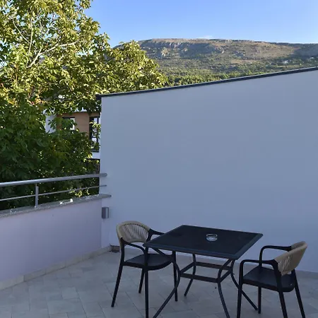 托马斯公寓及客房酒店 珀德垂那