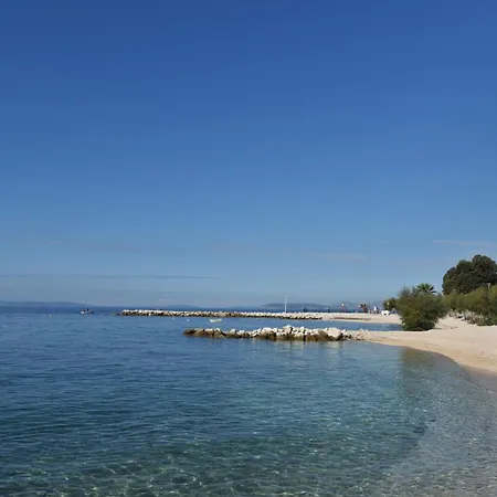 招待所 托马斯公寓及客房酒店 珀德垂那