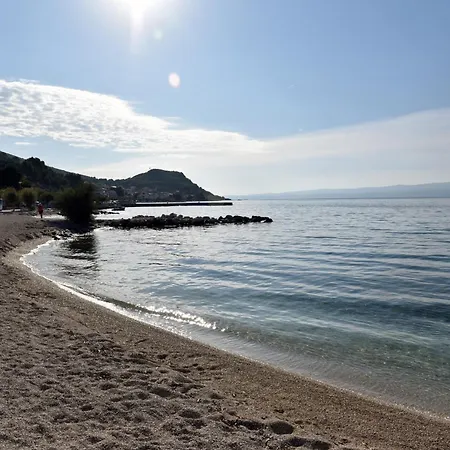 招待所 托马斯公寓及客房酒店 3*